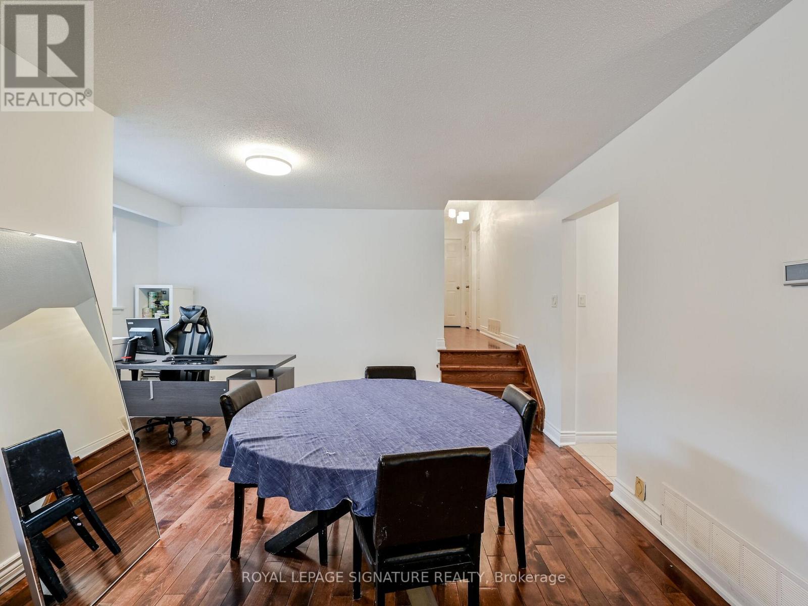 1195 Chada Avenue, Mississauga, Ontario  L5C 1P8 - Photo 7 - W12971760