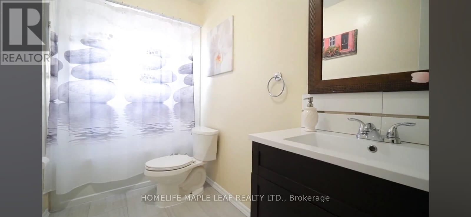 114 Skegby Road, Brampton, Ontario  L6V 2T9 - Photo 10 - W12971780