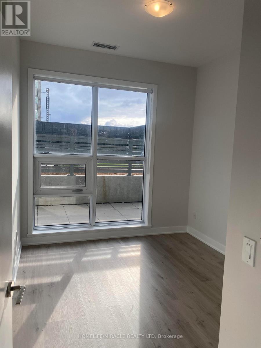 513 - 430 Square One Drive, Mississauga, Ontario  L5B 3Y1 - Photo 10 - W12971810