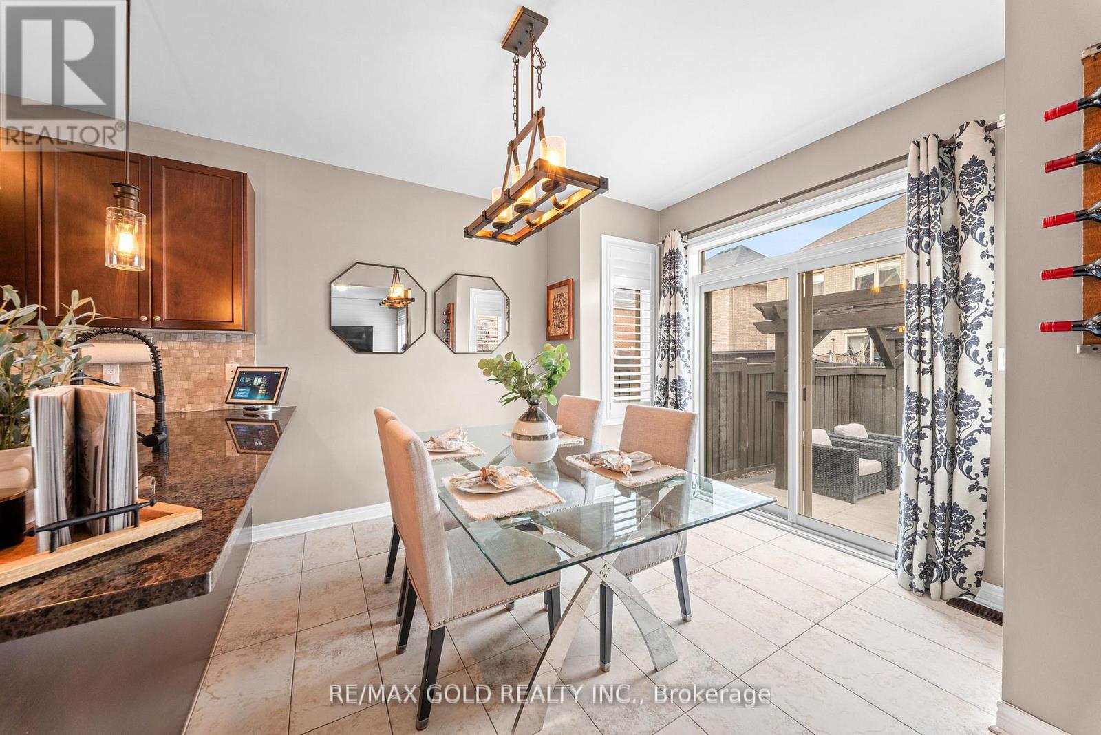 9 Fringetree Road, Brampton, Ontario  L6R 0B6 - Photo 16 - W12971834