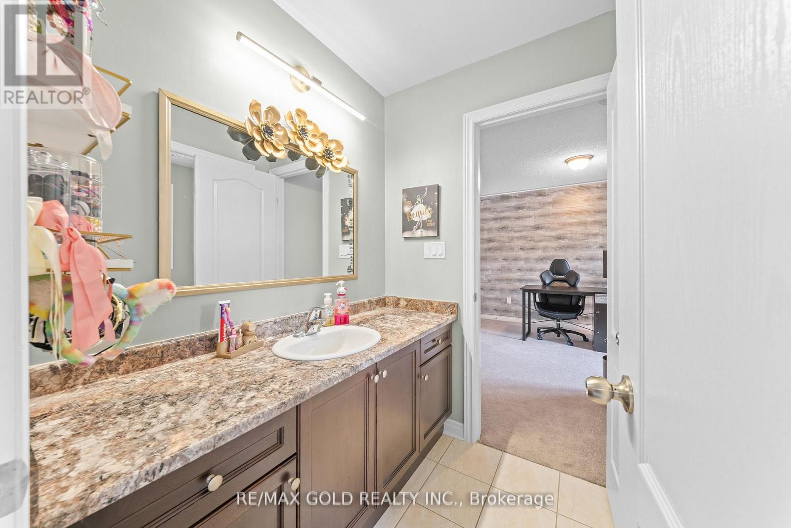 9 Fringetree Road, Brampton, Ontario  L6R 0B6 - Photo 31 - W12971834