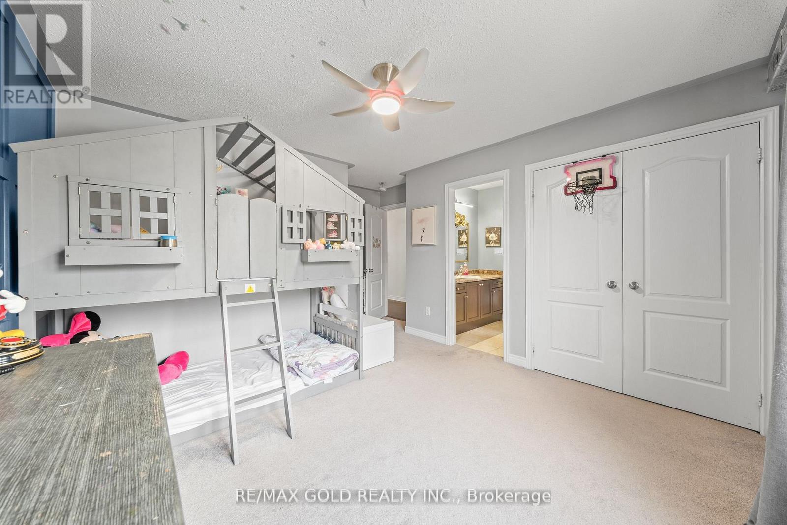 9 Fringetree Road, Brampton, Ontario  L6R 0B6 - Photo 32 - W12971834