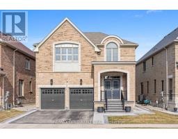 9 FRINGETREE ROAD, Brampton, Ontario