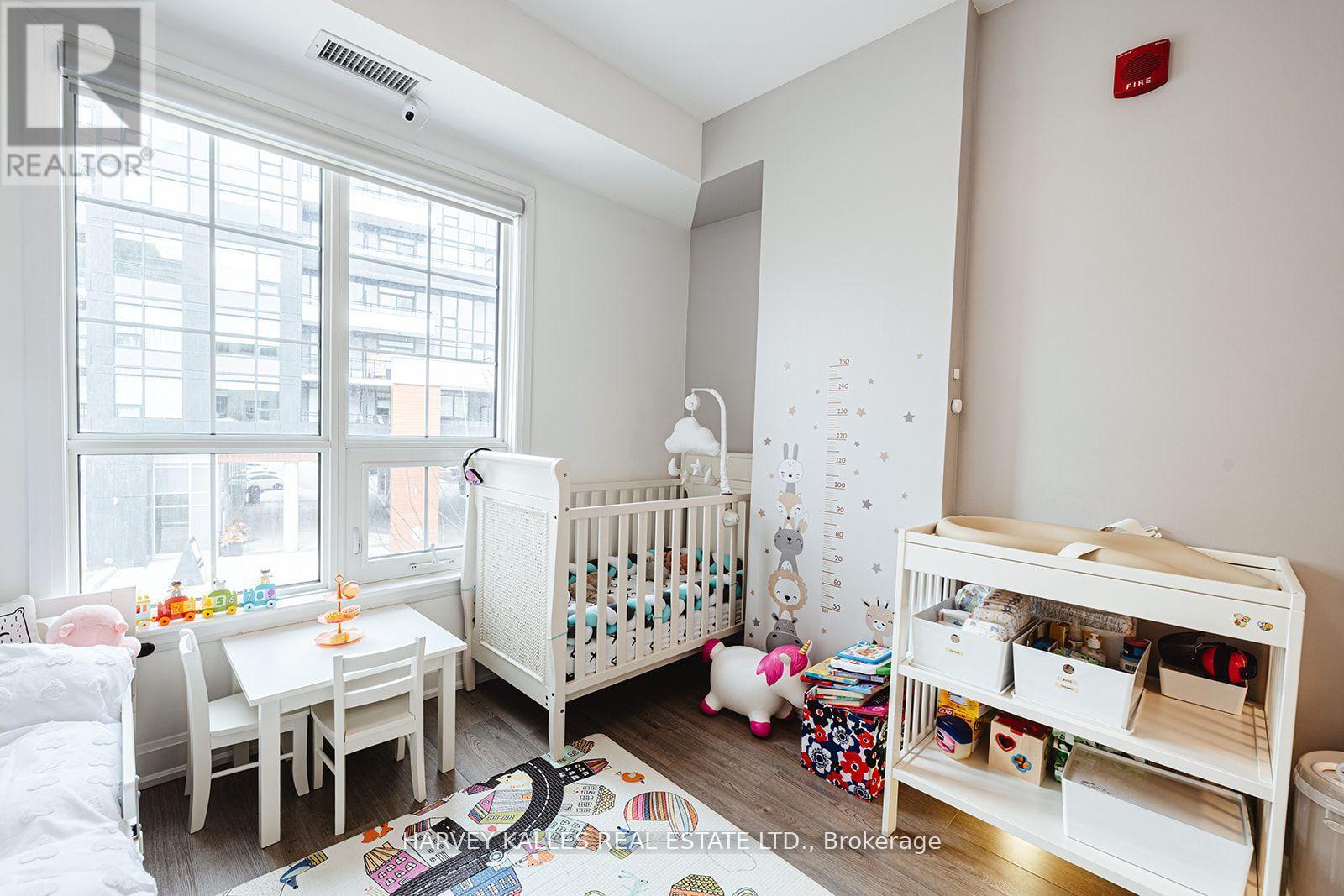 227 - 216 Oak Park Boulevard, Oakville, Ontario  L6H 0K3 - Photo 22 - W12971846