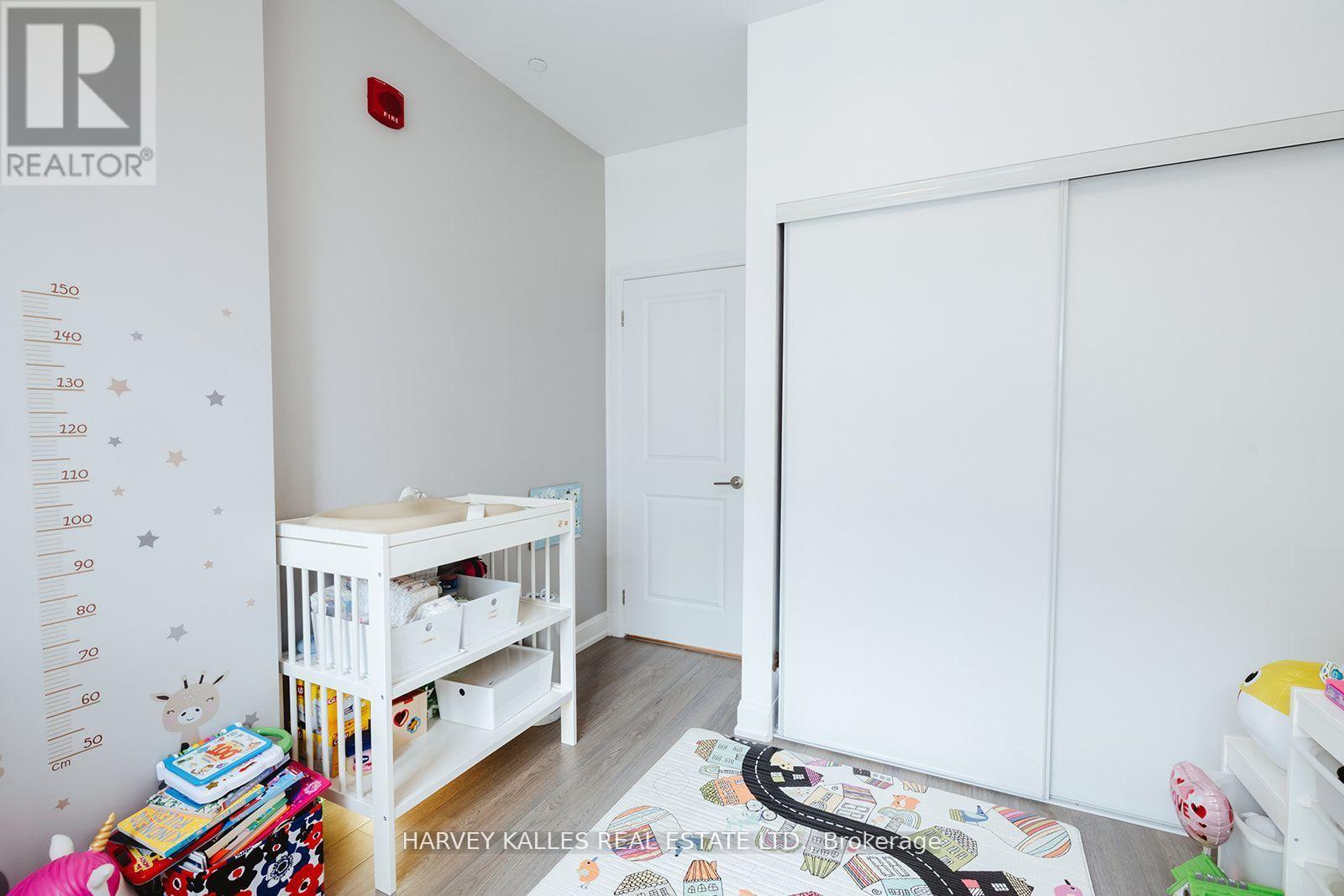 227 - 216 Oak Park Boulevard, Oakville, Ontario  L6H 0K3 - Photo 24 - W12971846