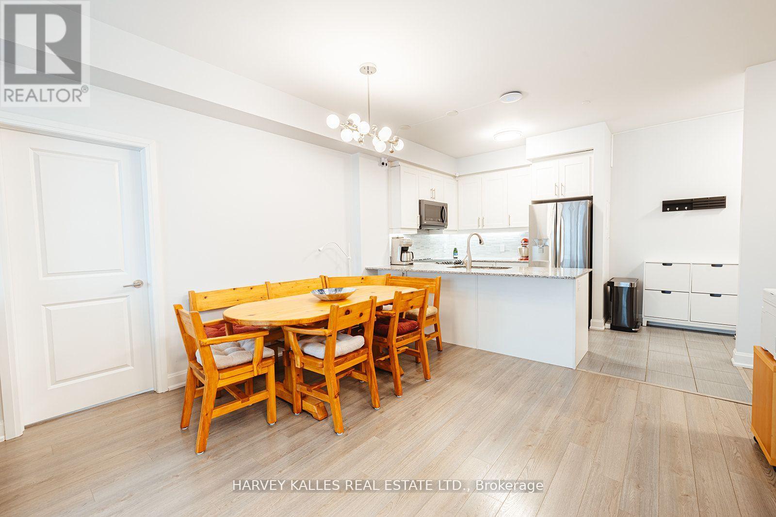 227 - 216 Oak Park Boulevard, Oakville, Ontario  L6H 0K3 - Photo 30 - W12971846