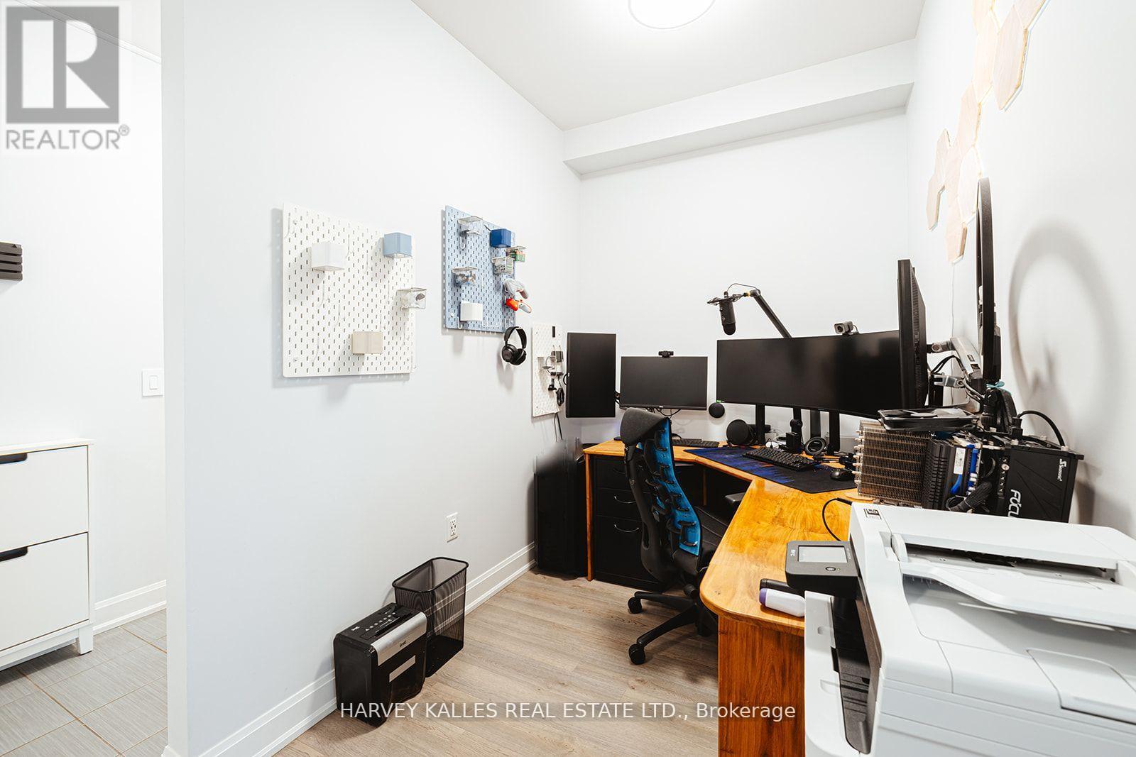 227 - 216 Oak Park Boulevard, Oakville, Ontario  L6H 0K3 - Photo 36 - W12971846