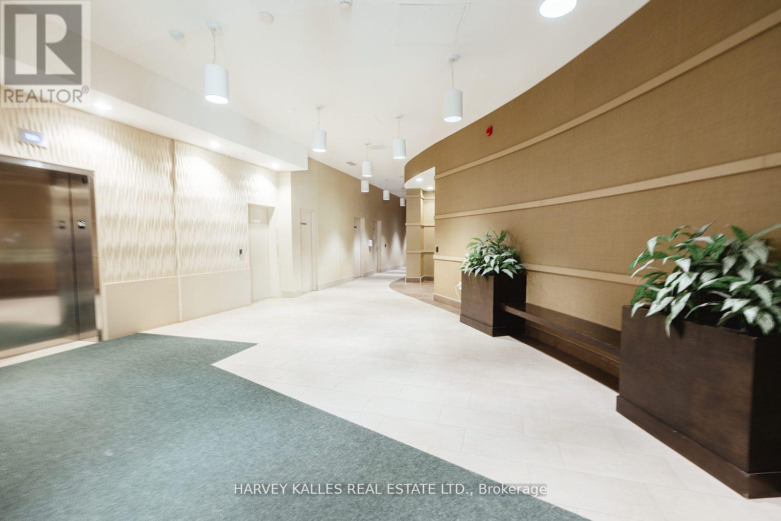 227 - 216 Oak Park Boulevard, Oakville, Ontario  L6H 0K3 - Photo 46 - W12971846