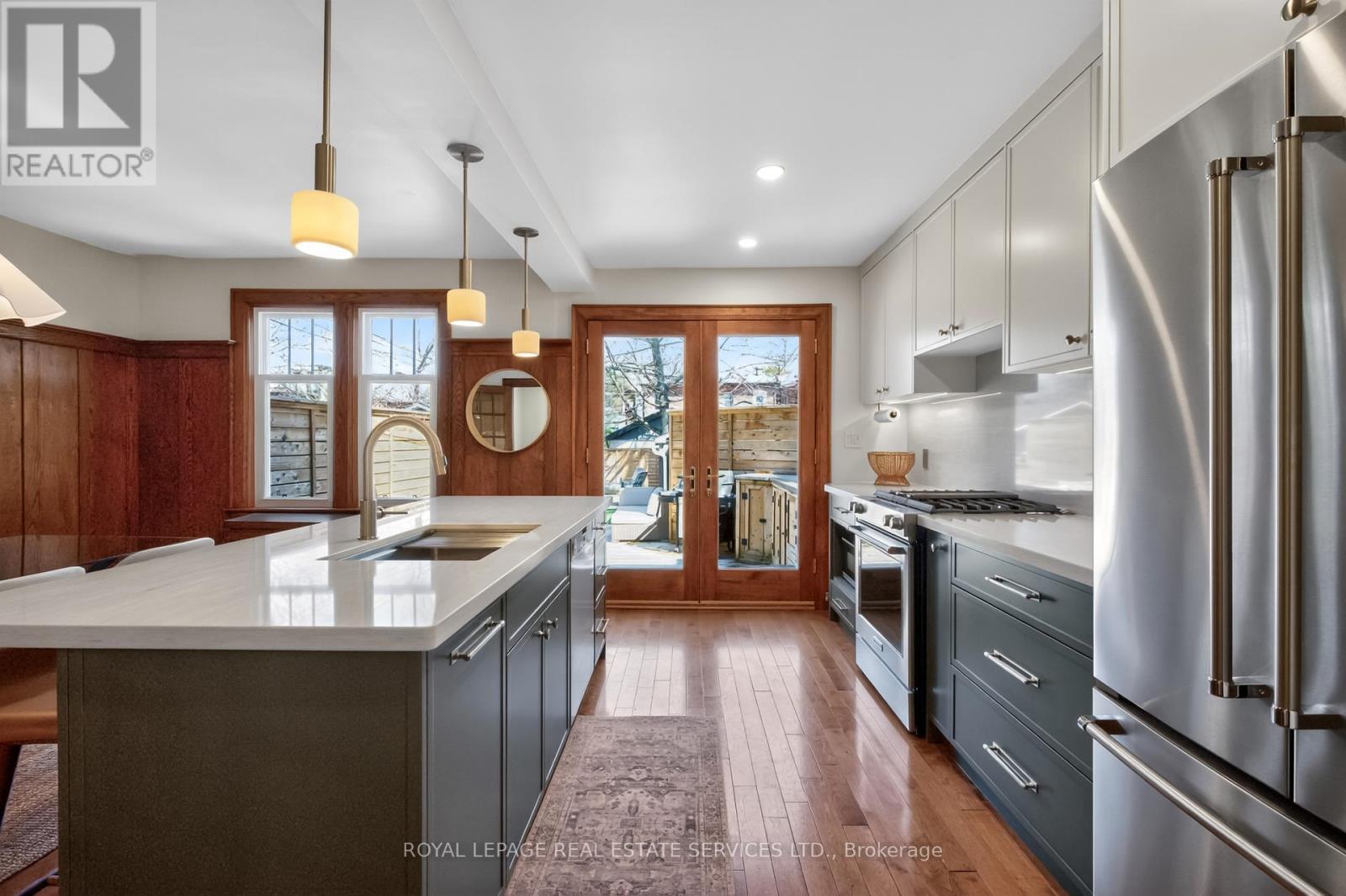 139 Evans Avenue, Toronto, Ontario  M6S 3V9 - Photo 15 - W12971866