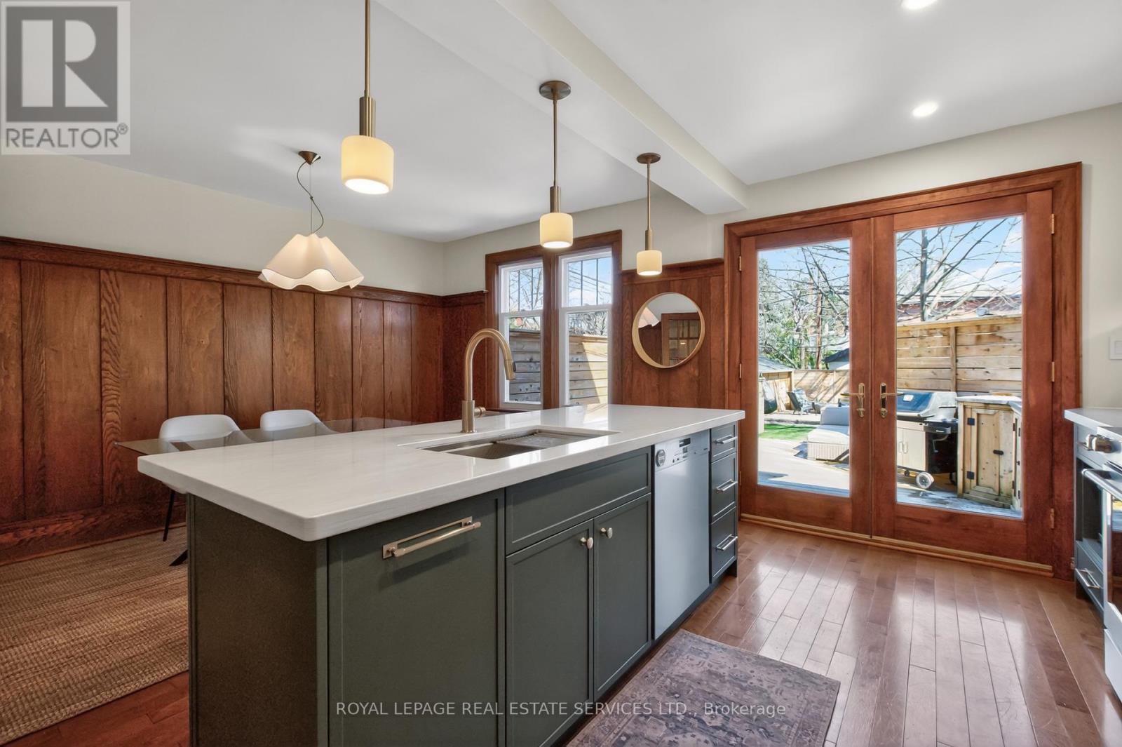 139 Evans Avenue, Toronto, Ontario  M6S 3V9 - Photo 16 - W12971866