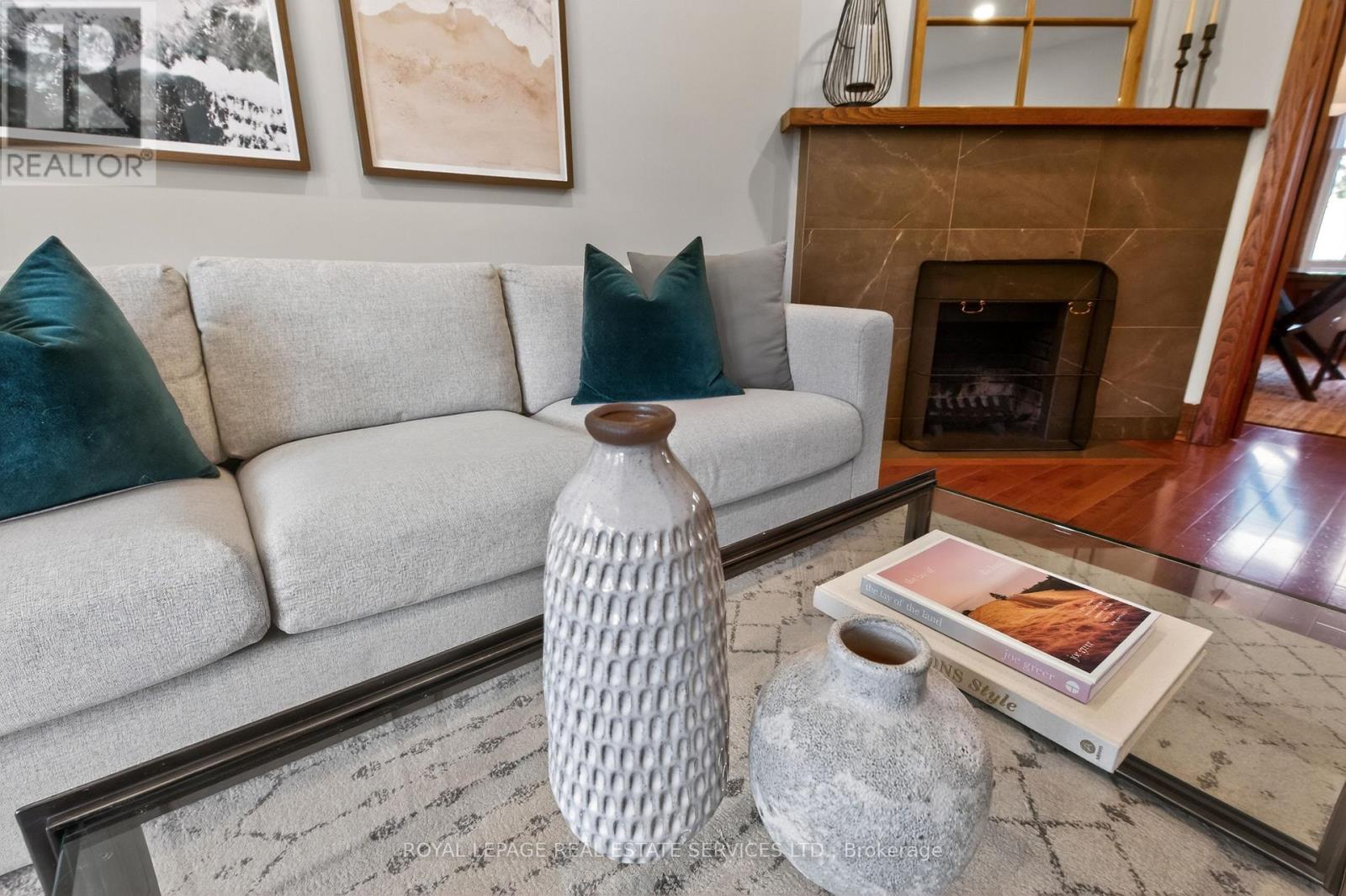 139 Evans Avenue, Toronto, Ontario  M6S 3V9 - Photo 8 - W12971866