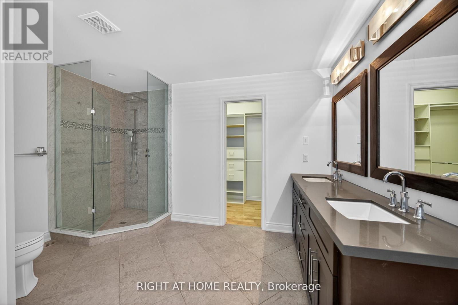 2013 Rosemount Crescent, Oakville, Ontario  L6M 3A5 - Photo 18 - W12971900