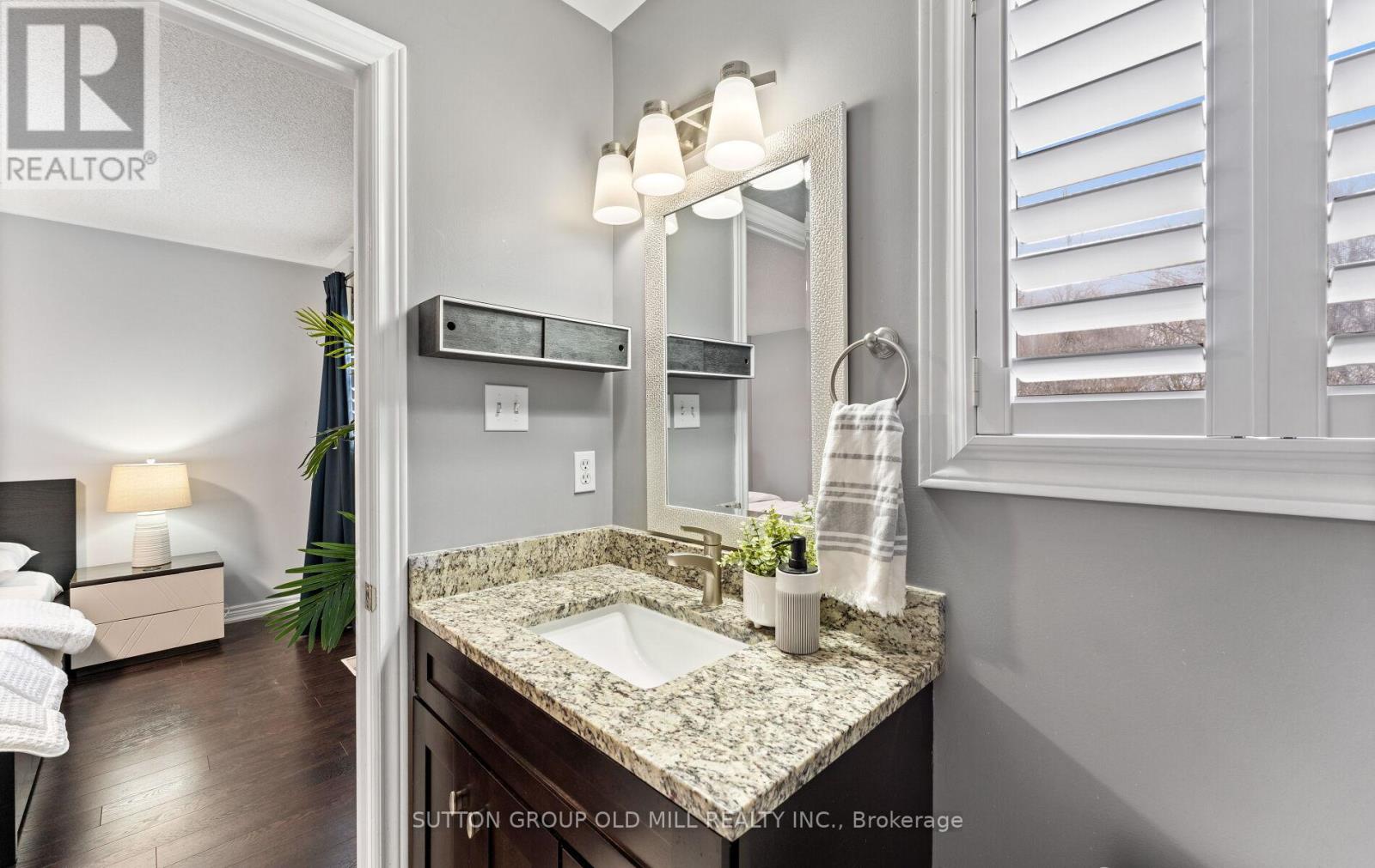 15 Katrina Court, Toronto, Ontario  M6L 3G3 - Photo 22 - W12971908