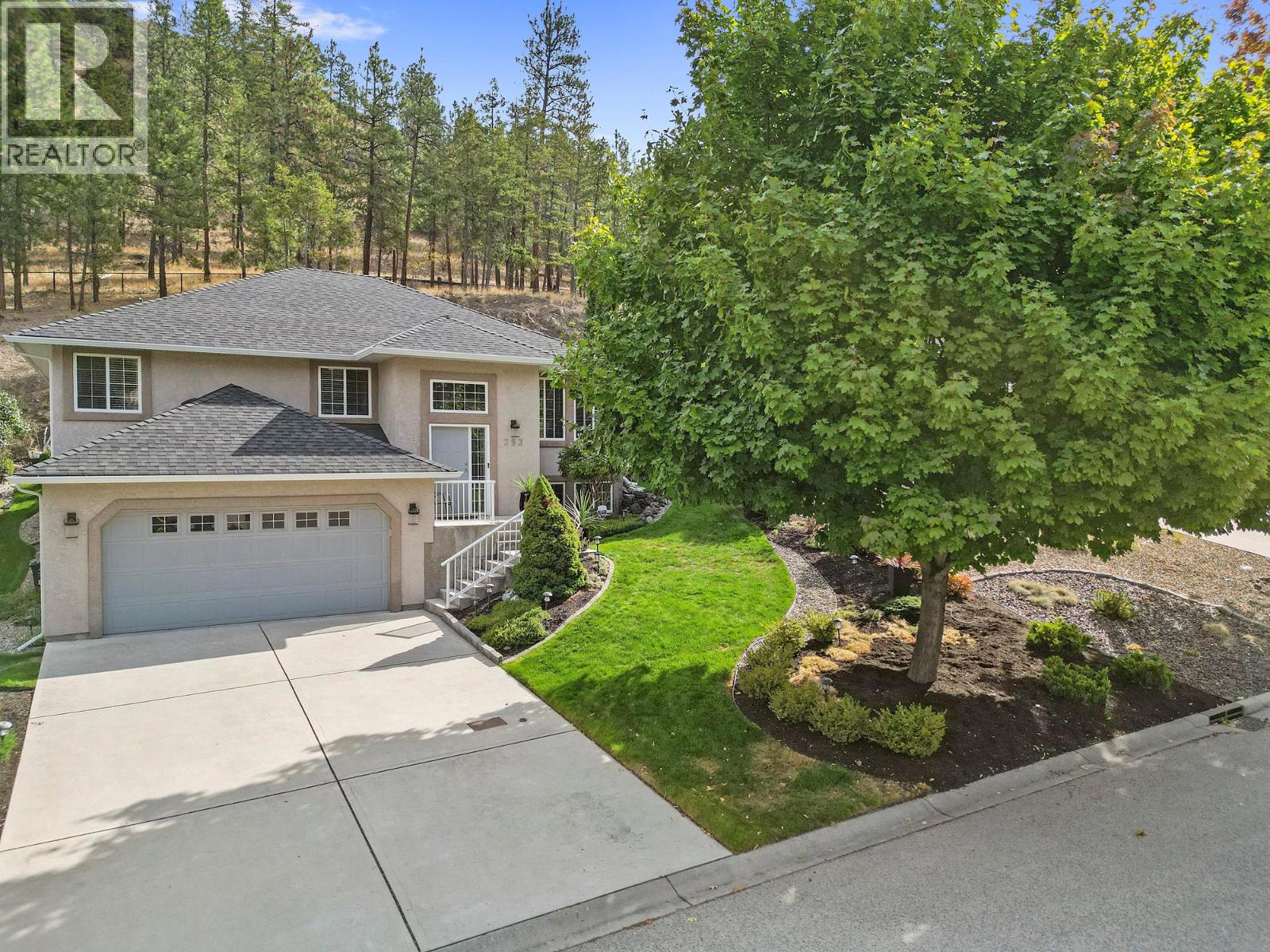 393 Rio Drive S, Kelowna, British Columbia