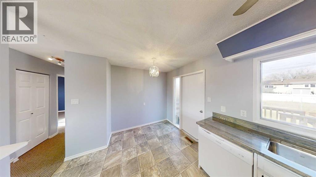 9256 111 Avenue, Grande Prairie, Alberta  T8V 3G2 - Photo 5 - A2299799