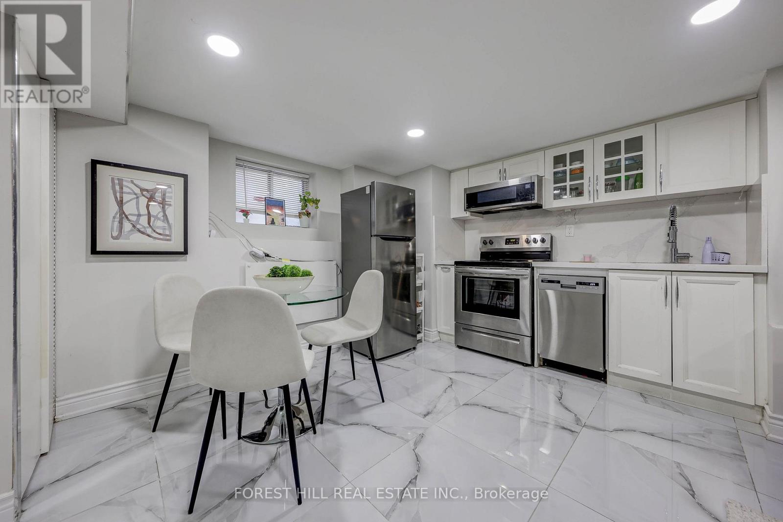 607 SPADINA ROAD Toronto (Forest Hill South), ON M5P 2X1