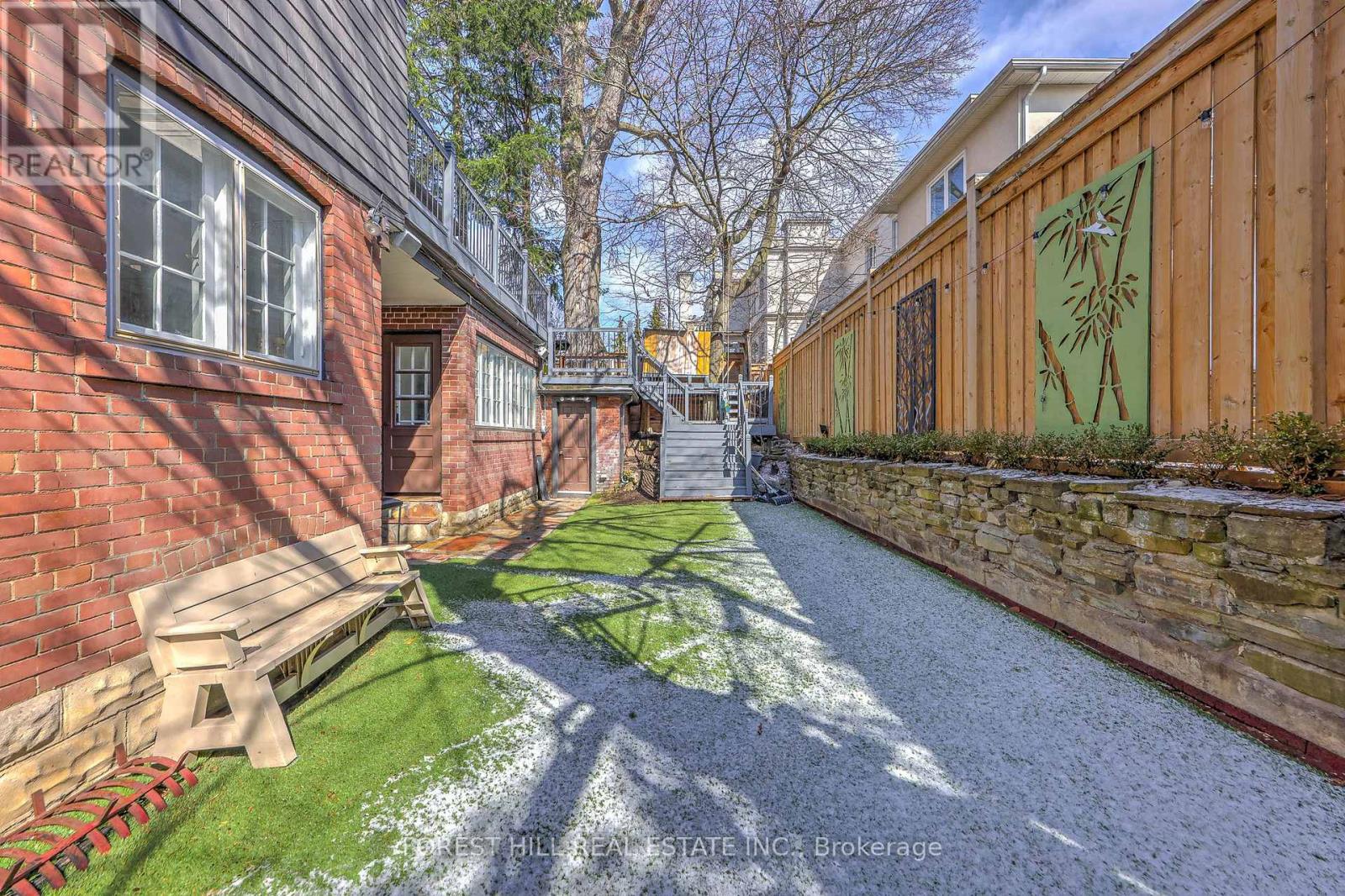 607 Spadina Road, Toronto, Ontario  M5P 2X1 - Photo 44 - C12971490