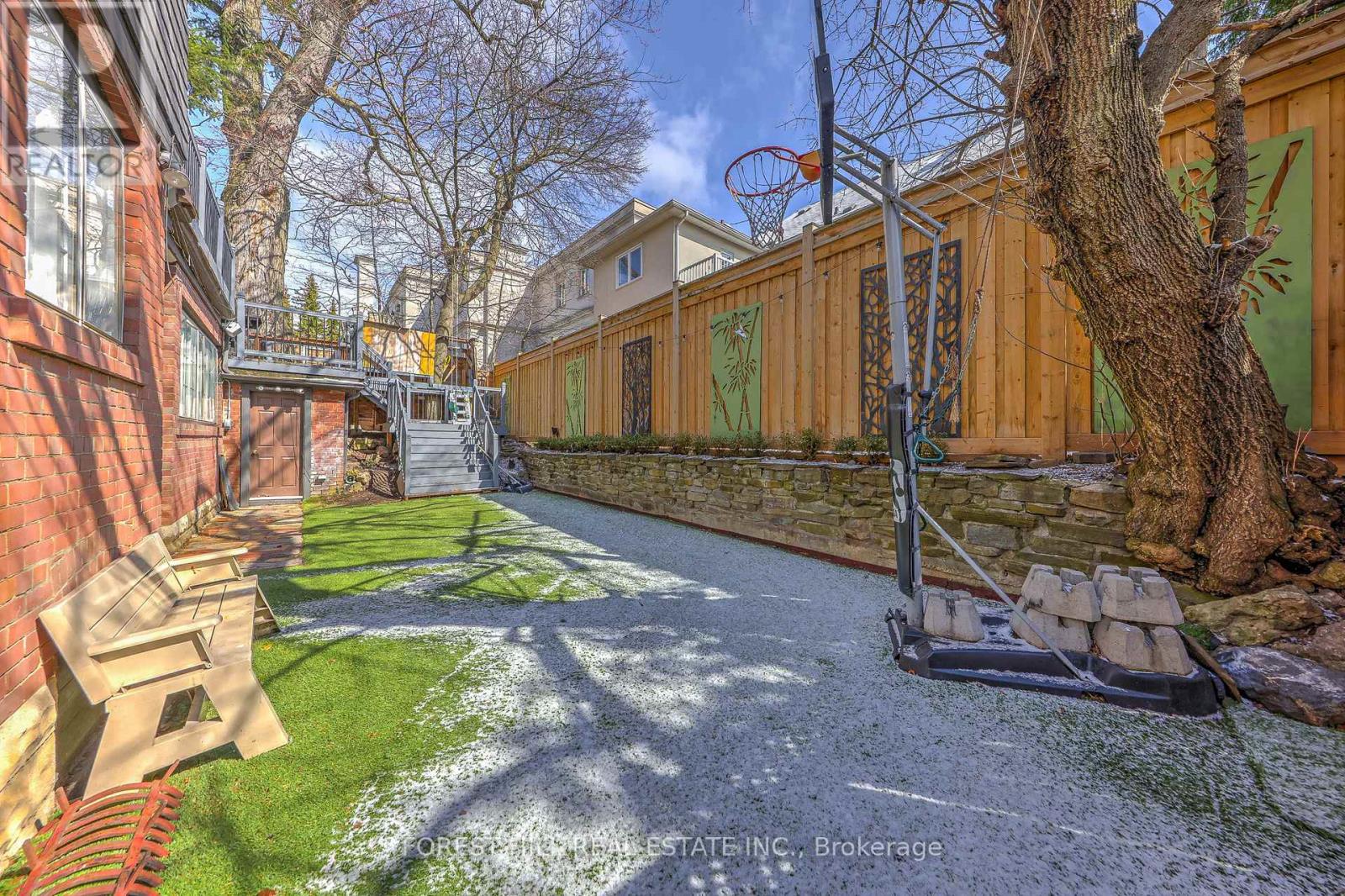 607 Spadina Road, Toronto, Ontario  M5P 2X1 - Photo 43 - C12971490