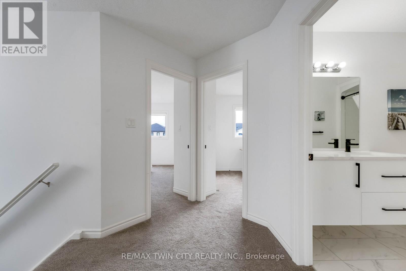 297 Middleton Avenue W, London South, Ontario  N6L 0G1 - Photo 16 - X12971820