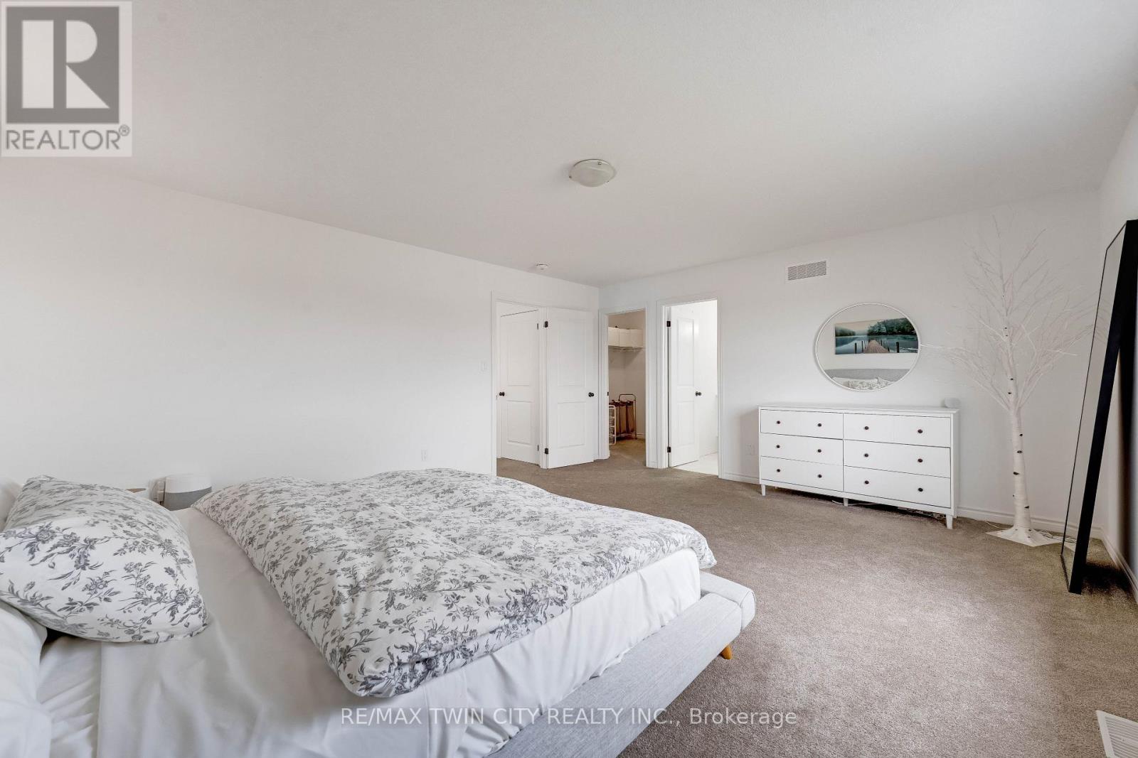 297 Middleton Avenue W, London South, Ontario  N6L 0G1 - Photo 23 - X12971820