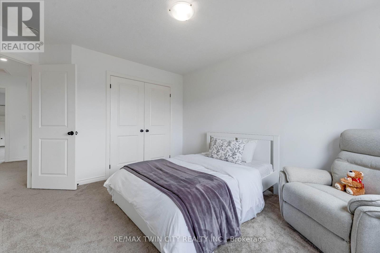 297 Middleton Avenue W, London South, Ontario  N6L 0G1 - Photo 32 - X12971820