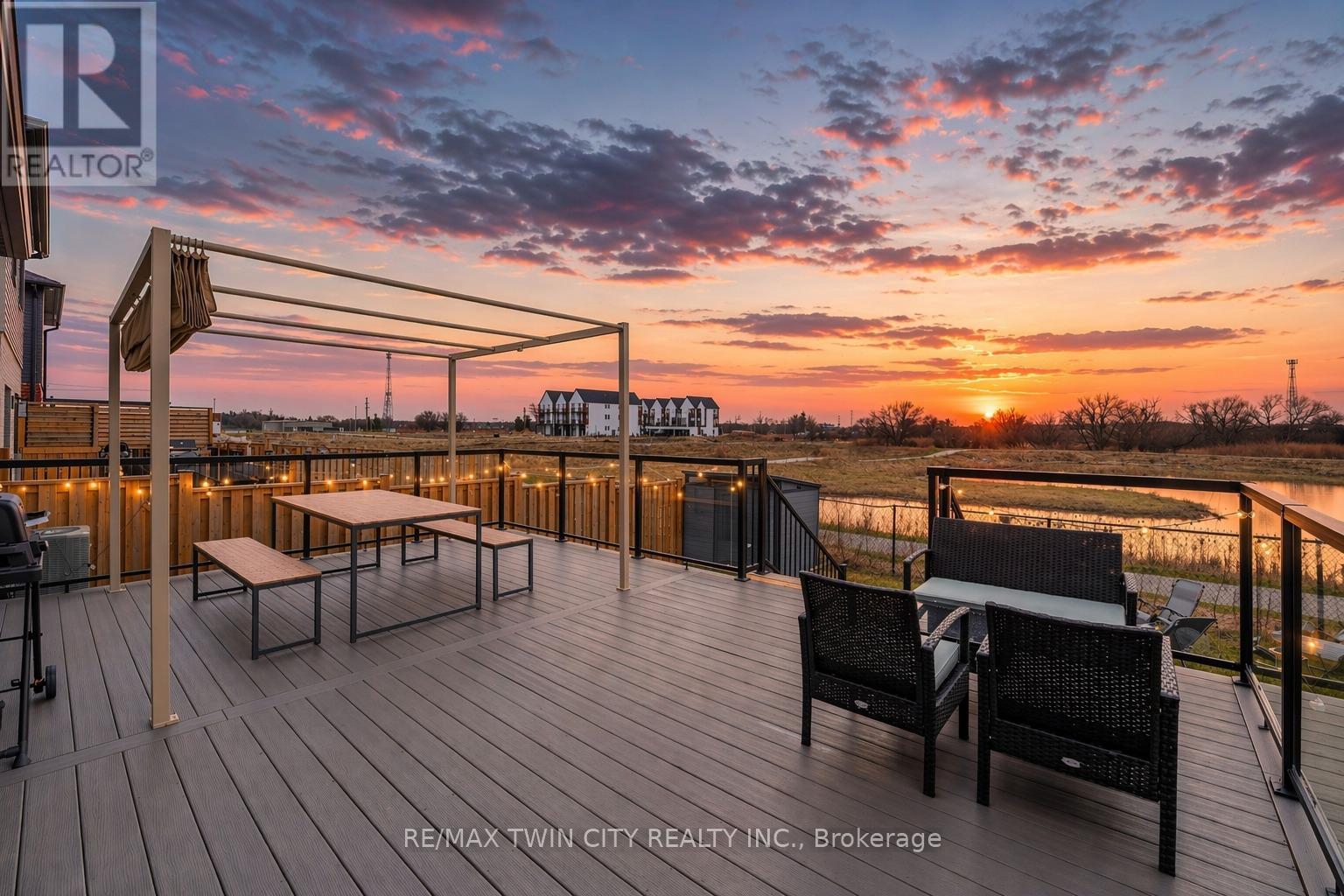 Photo 36 of 48 for 297 Middleton Avenue W