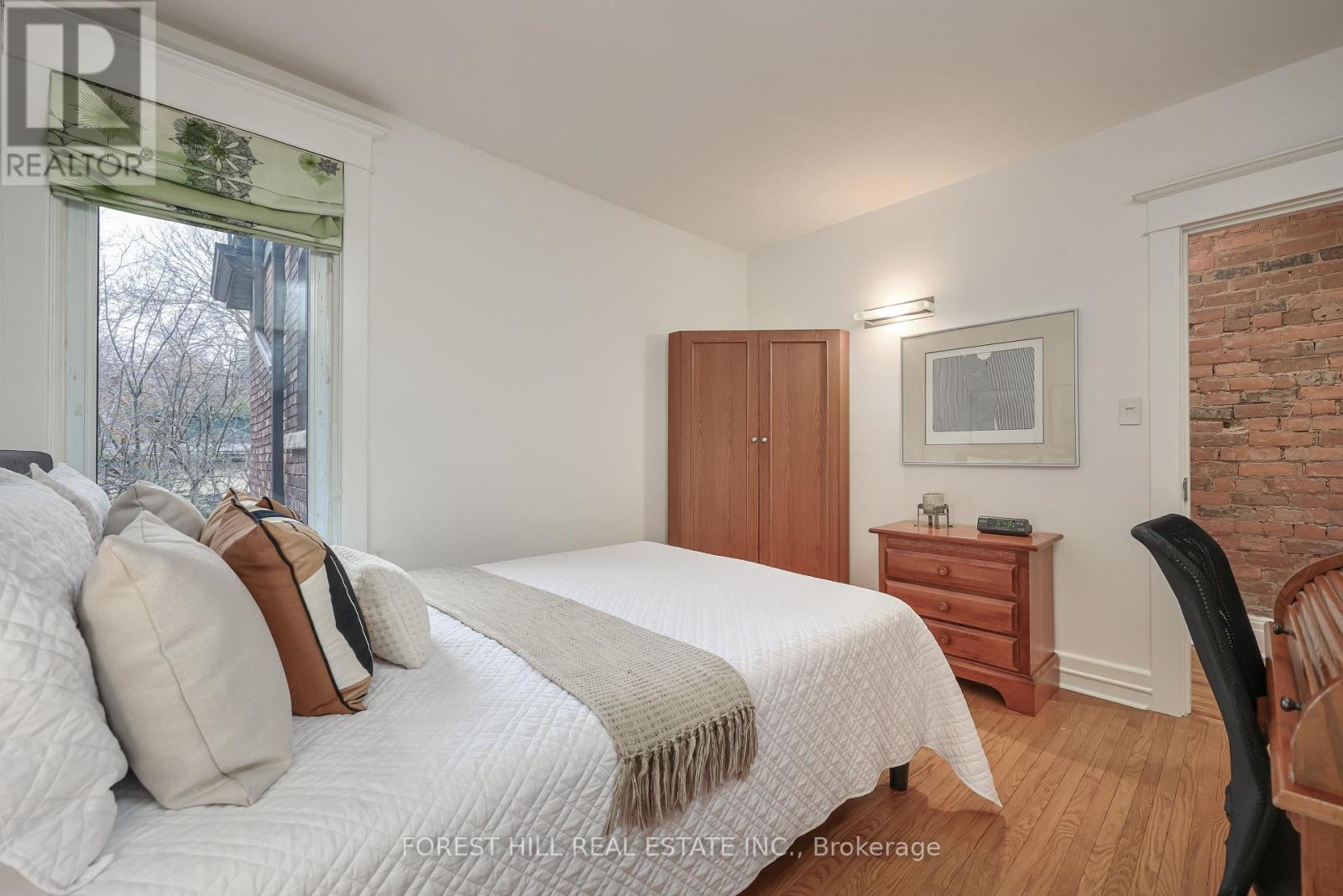 68 Sparkhall Avenue, Toronto, Ontario  M4K 1G6 - Photo 25 - E12971830