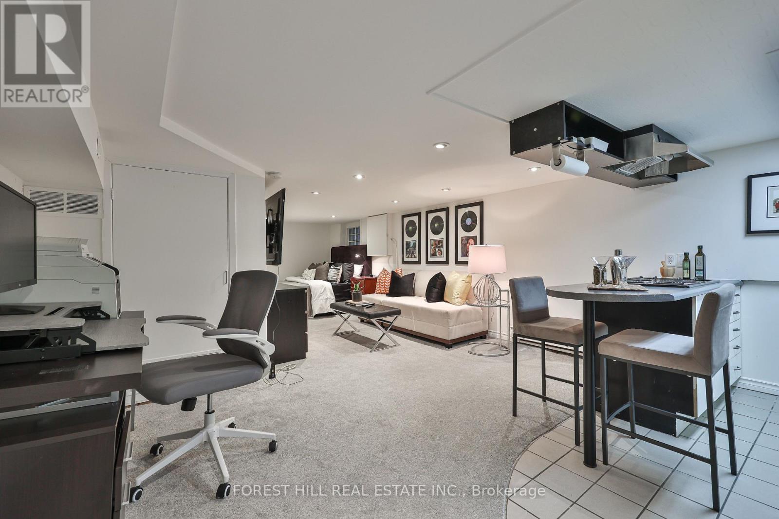 68 Sparkhall Avenue, Toronto, Ontario  M4K 1G6 - Photo 26 - E12971830