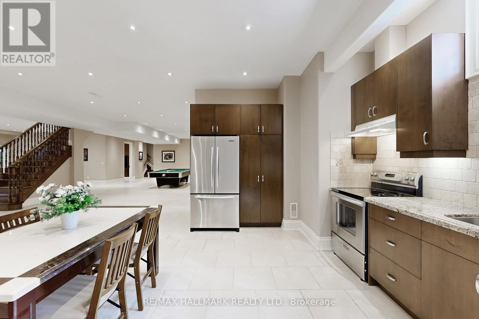 11 Cranborne Chase, Whitchurch-Stouffville, Ontario  L4A 0C6 - Photo 35 - N12953598