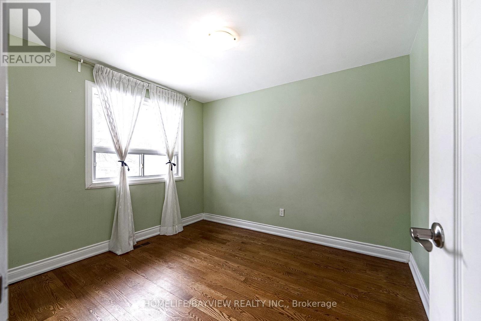 139 Felix Road, Richmond Hill, Ontario  L4C 3M4 - Photo 14 - N12971354