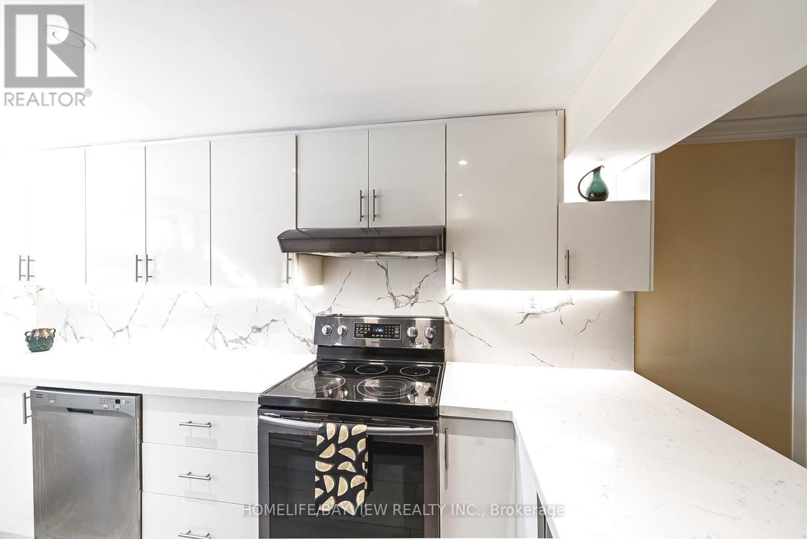 139 Felix Road, Richmond Hill, Ontario  L4C 3M4 - Photo 25 - N12971354