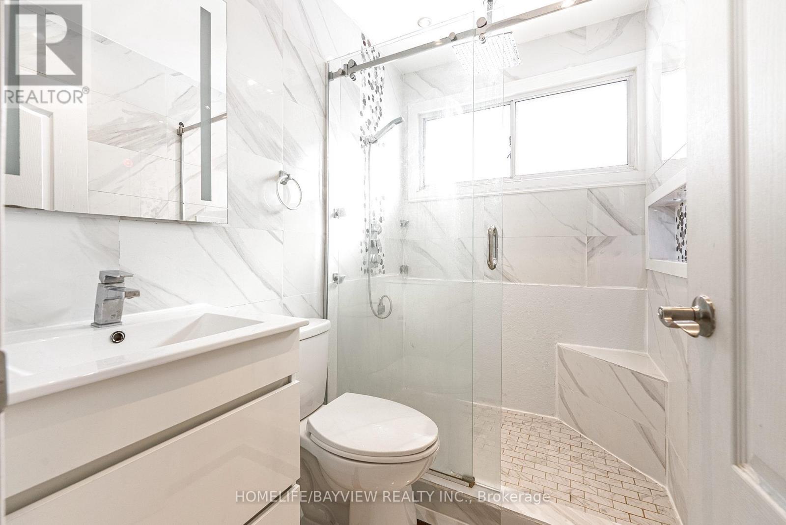 139 Felix Road, Richmond Hill, Ontario  L4C 3M4 - Photo 17 - N12971354