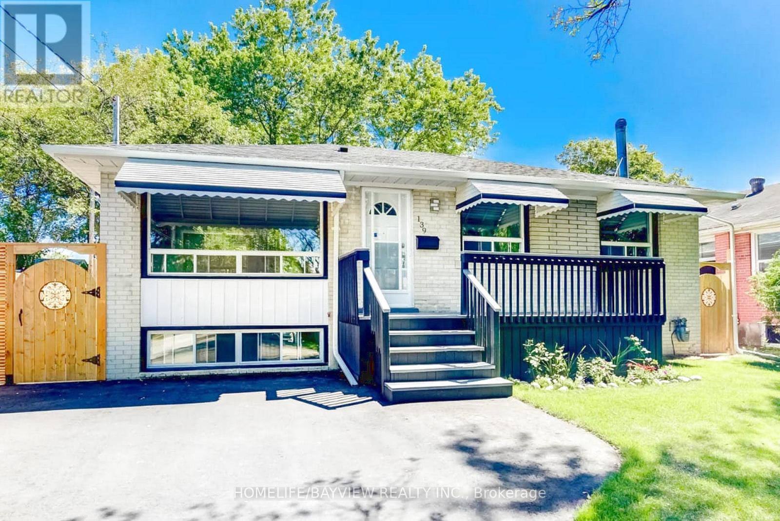 139 Felix Road, Richmond Hill, Ontario  L4C 3M4 - Photo 1 - N12971354