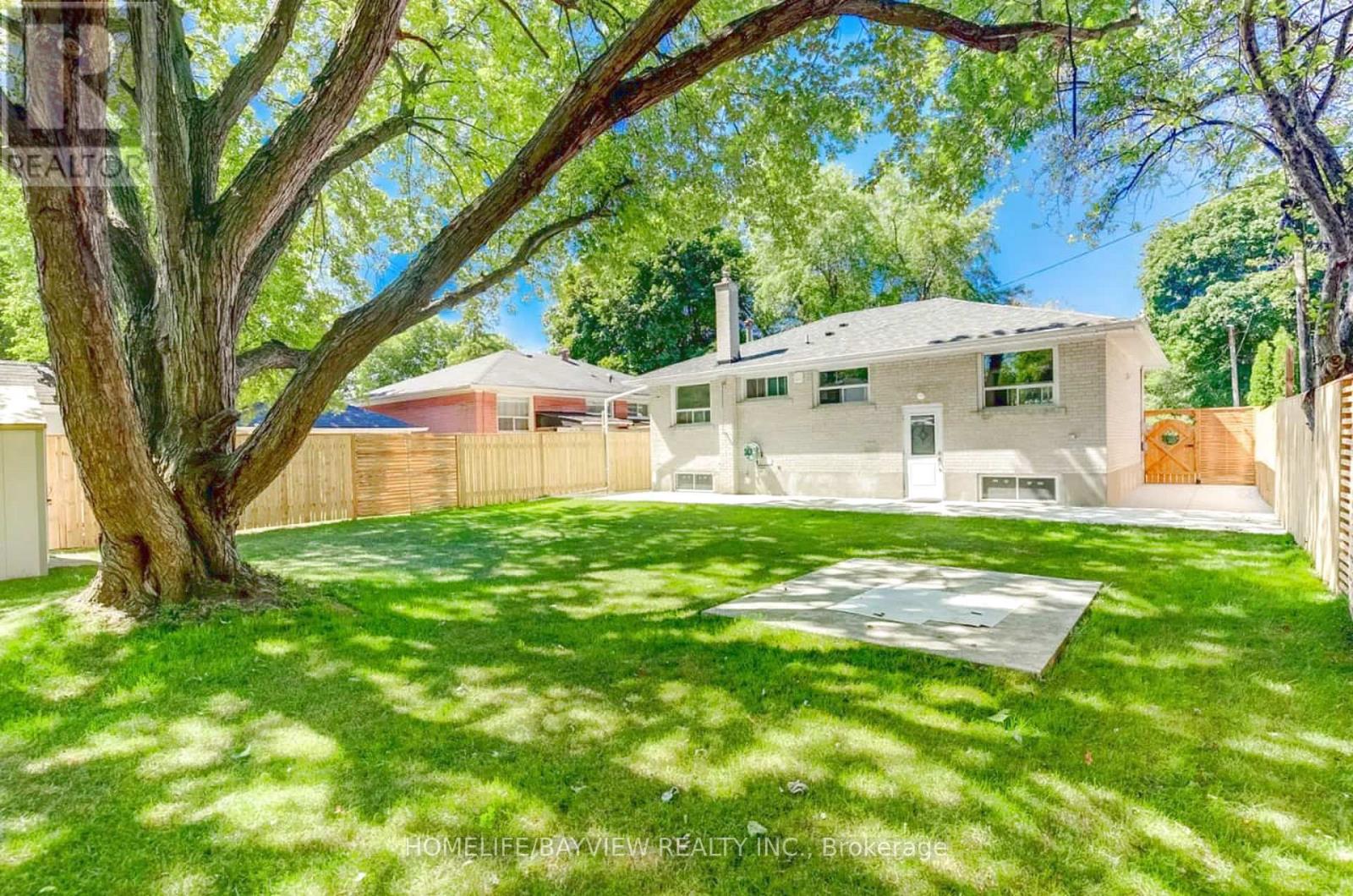 139 Felix Road, Richmond Hill, Ontario  L4C 3M4 - Photo 35 - N12971354