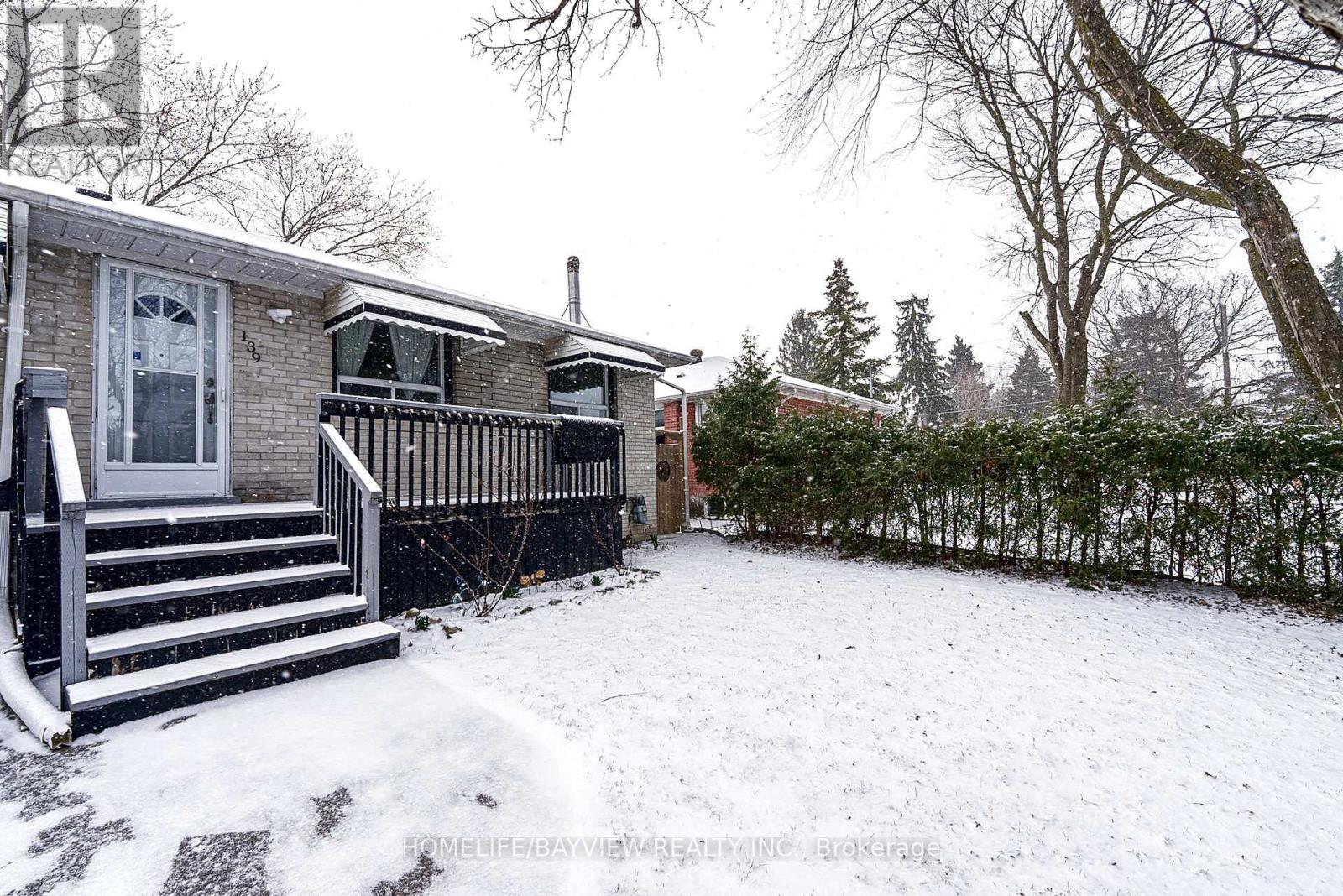139 Felix Road, Richmond Hill, Ontario  L4C 3M4 - Photo 5 - N12971354