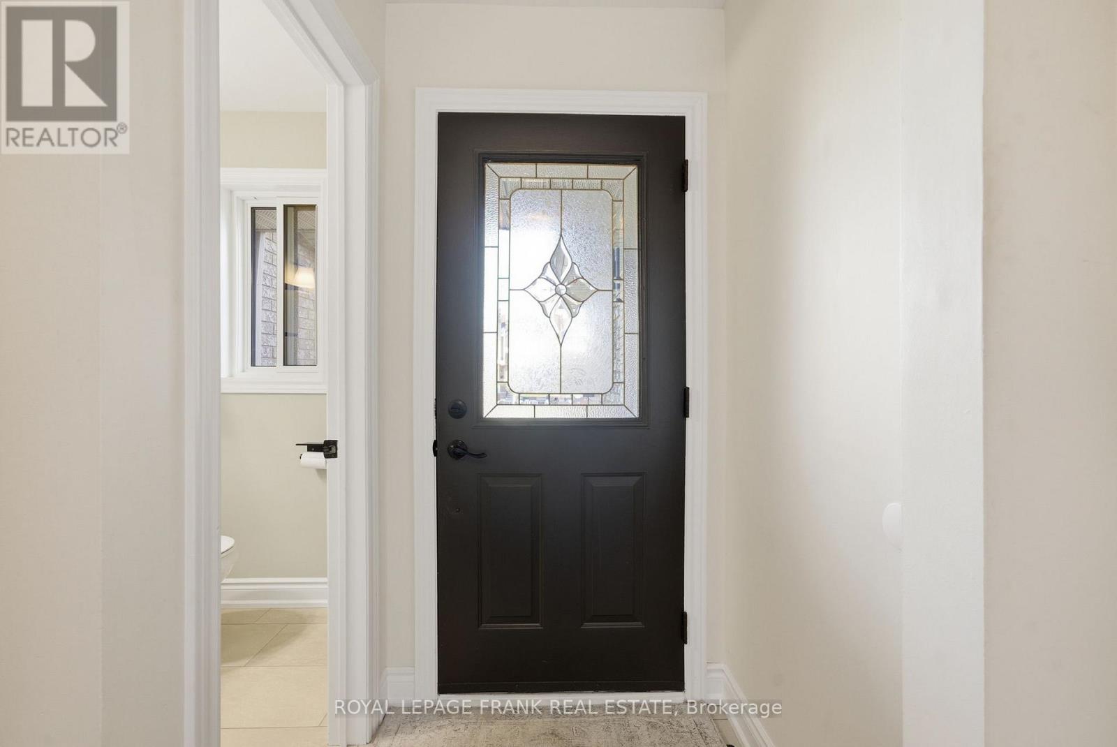 101 Trewin Lane, Clarington, Ontario  L1C 4X3 - Photo 4 - E12971962