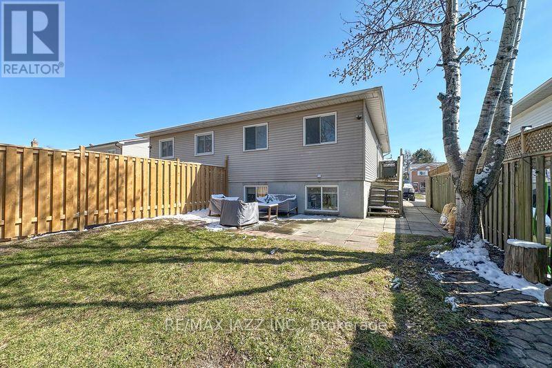 1286 Sunningdale Avenue, Oshawa, Ontario  L1H 8G7 - Photo 12 - E12971980