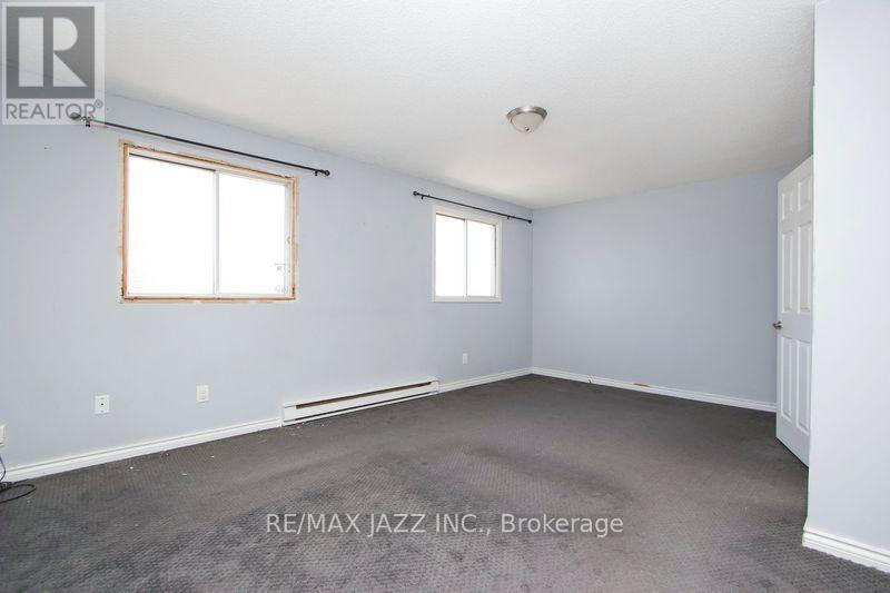 1286 Sunningdale Avenue, Oshawa, Ontario  L1H 8G7 - Photo 9 - E12971980