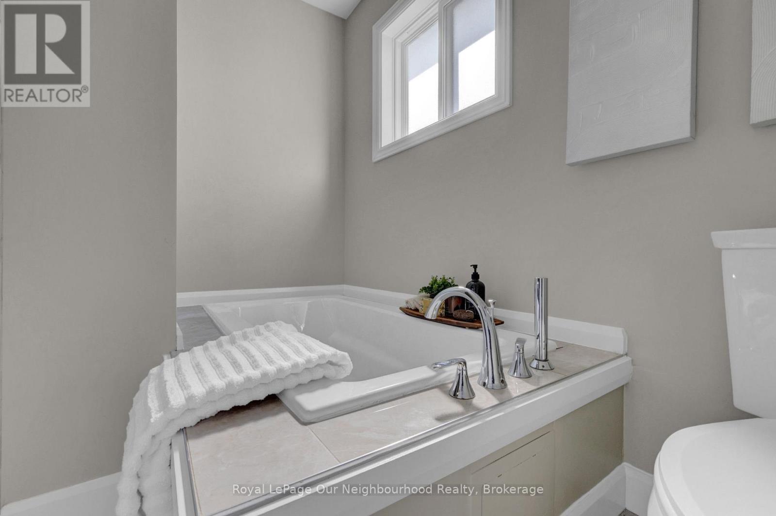 31 Brownstone Crescent, Clarington, Ontario  L1E 2Y1 - Photo 28 - E12972184