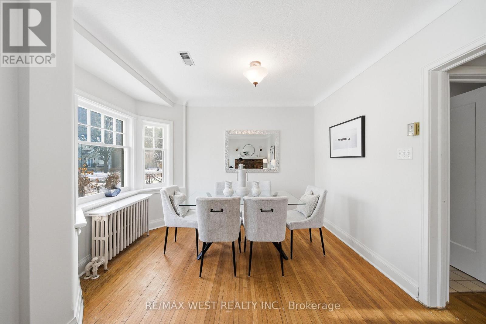 66 South Kingsway, Toronto, Ontario  M6S 3T3 - Photo 5 - W12792354