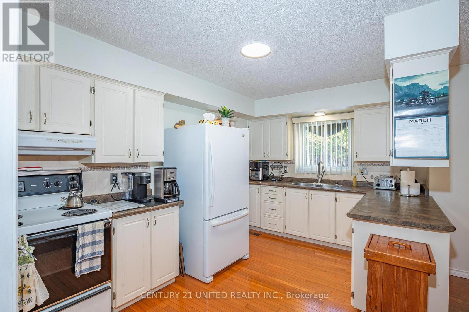 622 Brick Road, Selwyn, Ontario  K0L 1T0 - Photo 5 - X12972030