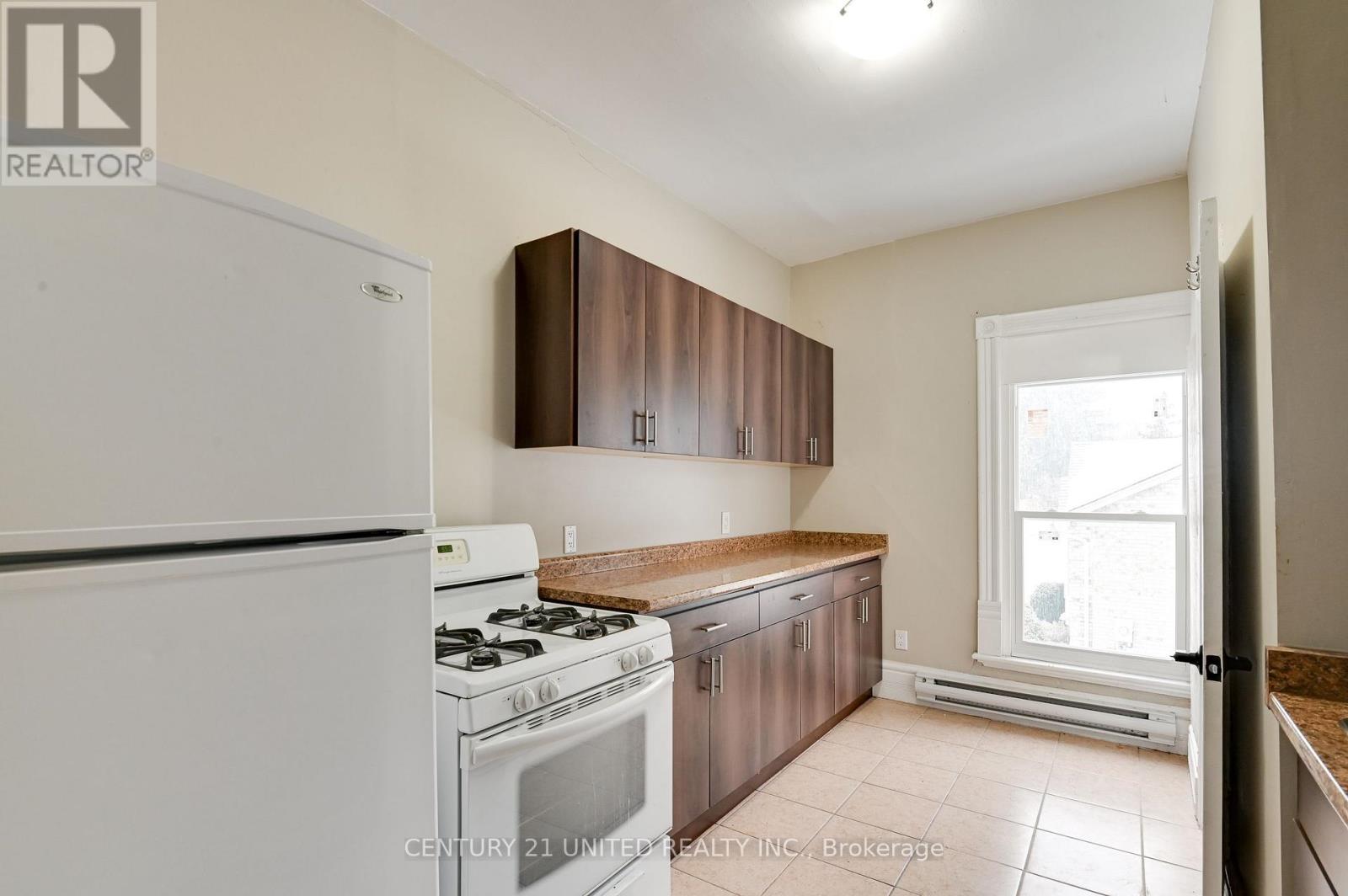 Unit 2 - 337 Boler Road, London South, Ontario  N6K 2K4 - Photo 3 - X12972080