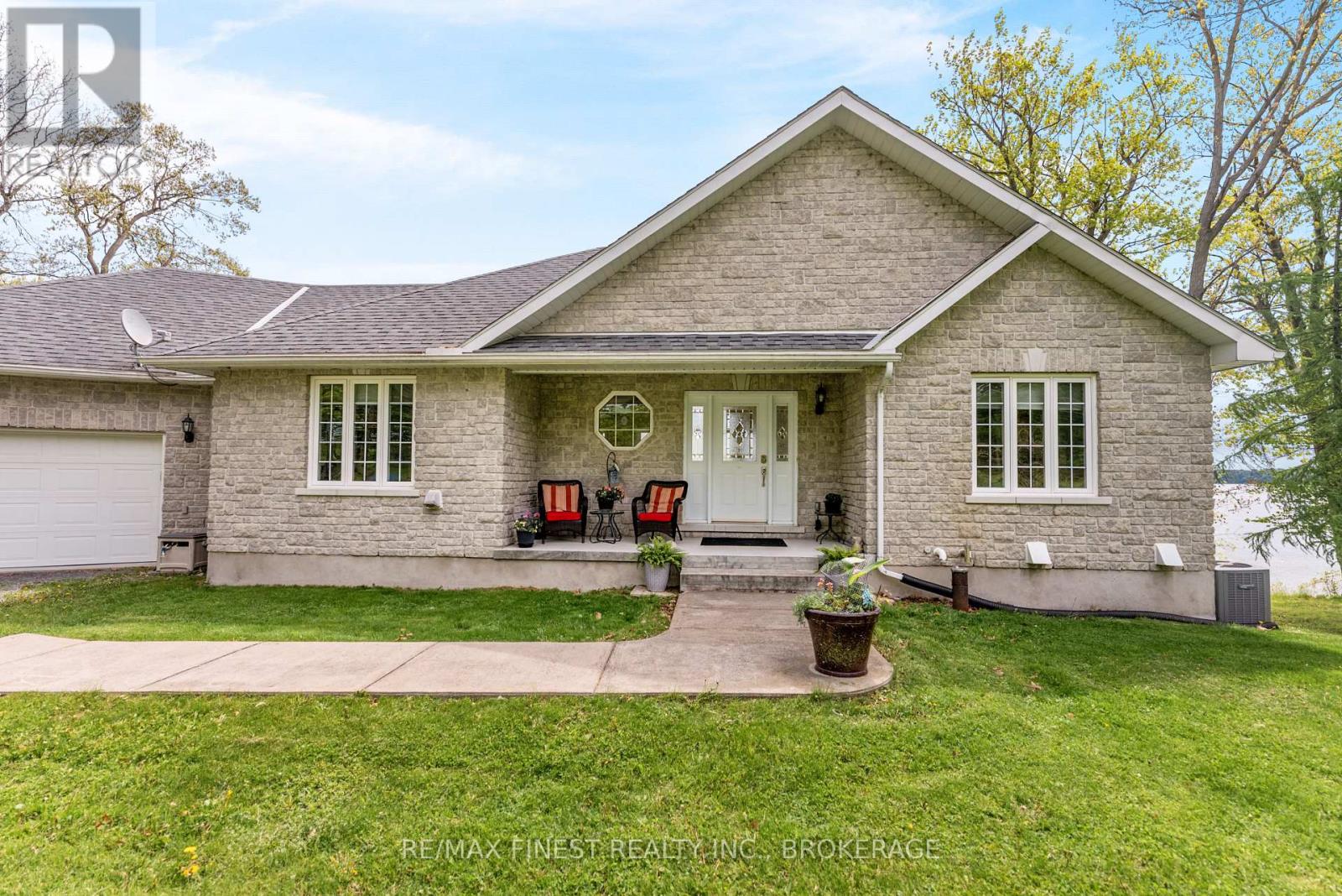 121 Hickory Lane, Frontenac Islands, Ontario  K0H 2Y0 - Photo 3 - X12971946