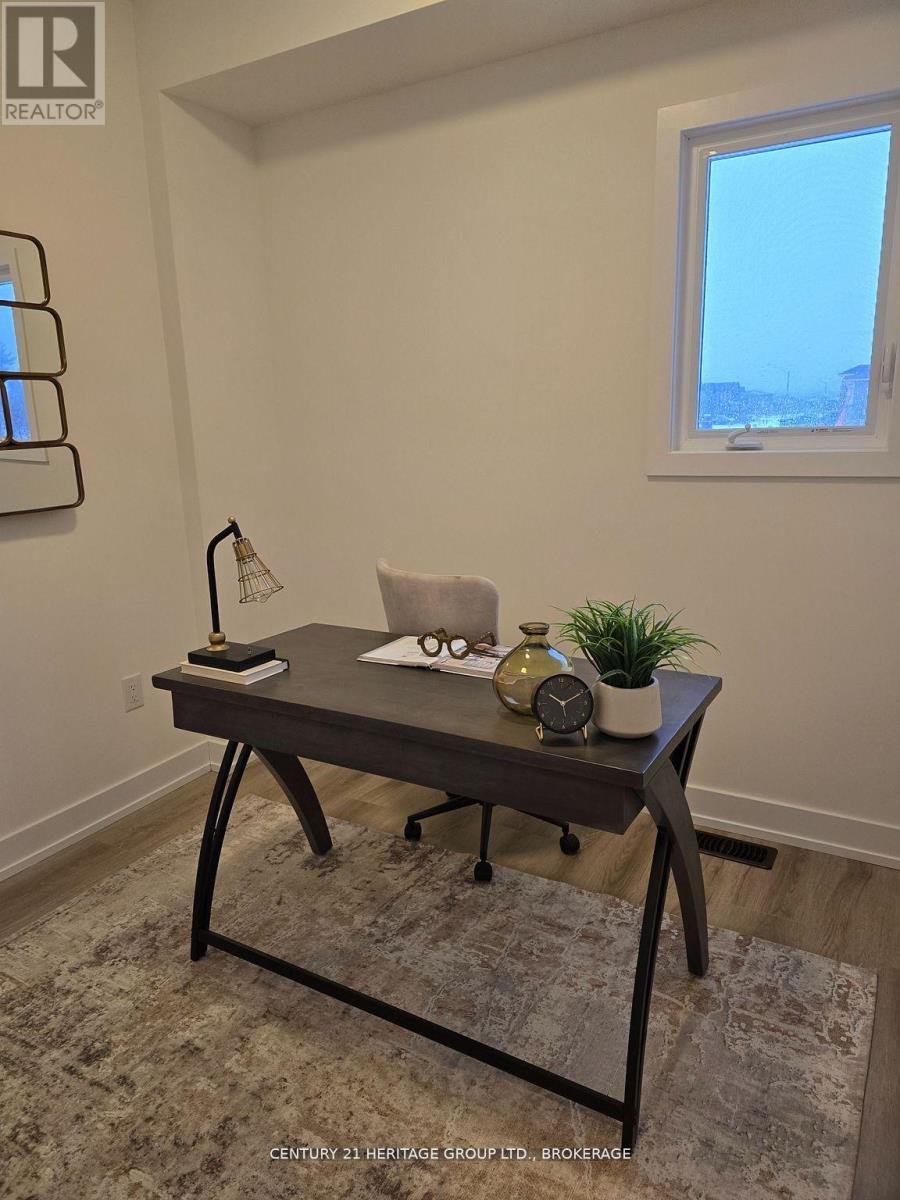 78 Dusenbury Drive, Loyalist, Ontario  K0H 2H0 - Photo 10 - X12972226