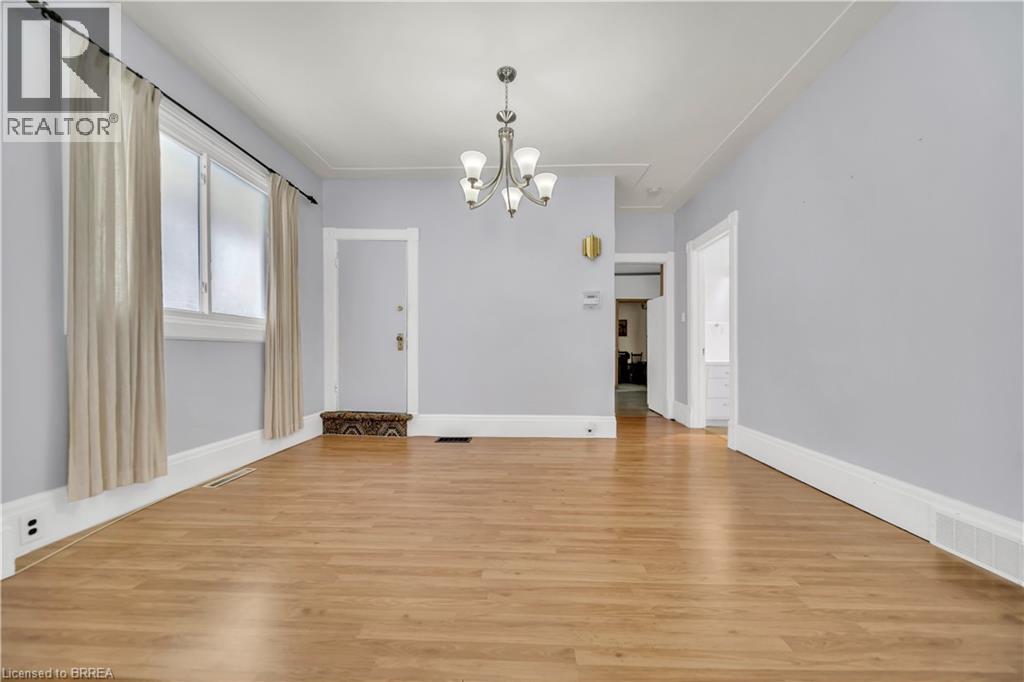 141 Samuel Street, Kitchener, Ontario  N2H 1P9 - Photo 8 - 40808259