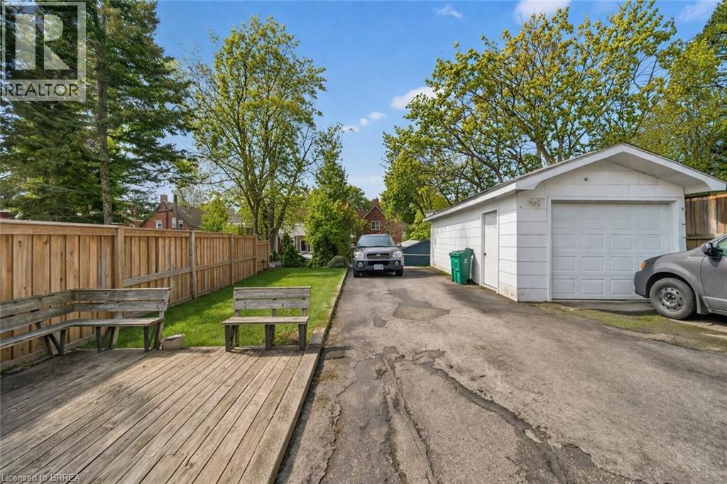 141 Samuel Street, Kitchener, Ontario  N2H 1P9 - Photo 38 - 40808259