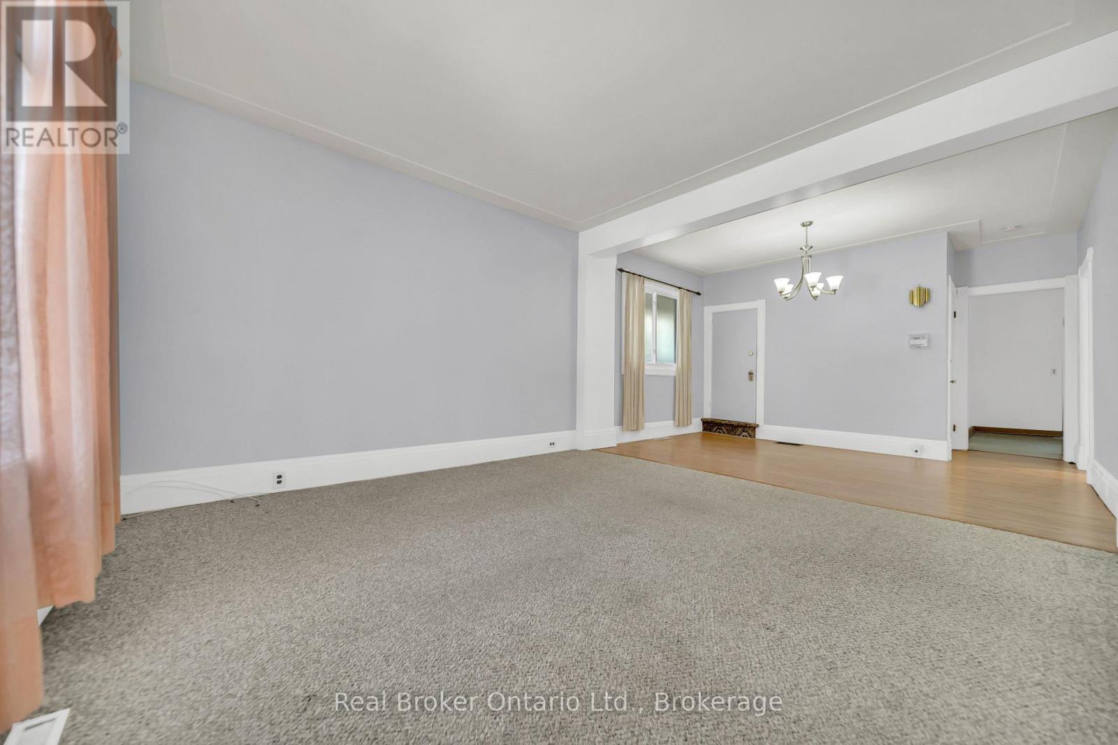 141 Samuel Street, Kitchener, Ontario  N2H 1P9 - Photo 4 - X12851240