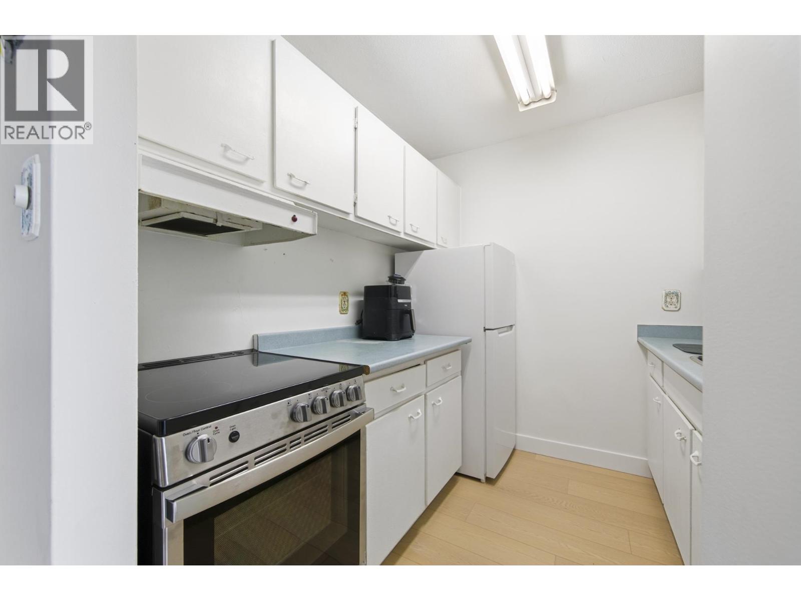 2103 1330 Harwood Street, Vancouver, British Columbia  V6E 1S8 - Photo 13 - R3104432