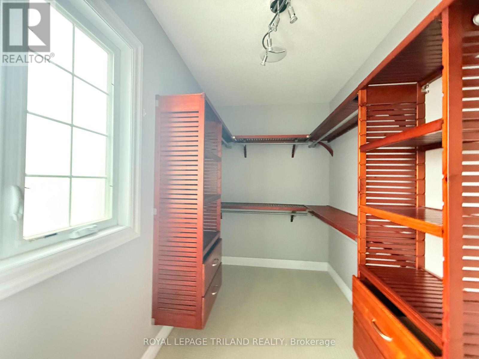 1499 Healy Road, London North, Ontario  N6G 0B4 - Photo 5 - X12972064