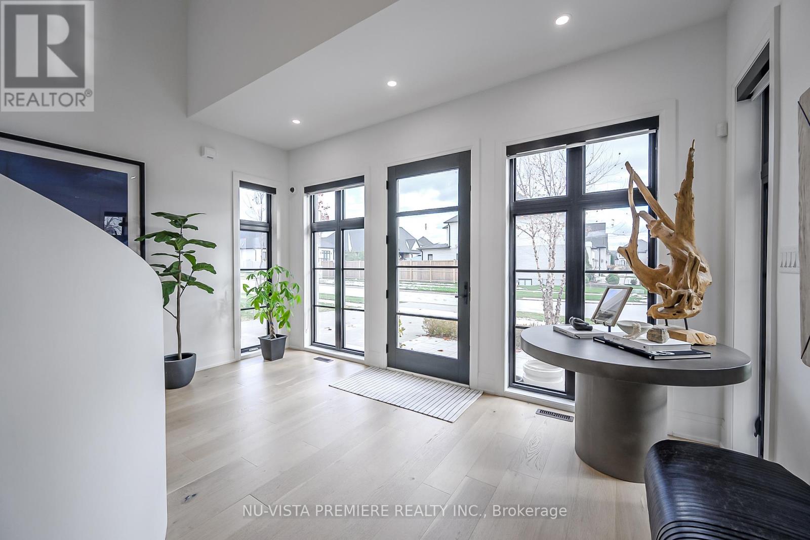 7501 Silvercreek Crescent, London South, Ontario  N6P 0A1 - Photo 3 - X12972136